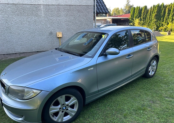 BMW Seria 1 cena 18500 przebieg: 318000, rok produkcji 2008 z Słubice małe 436